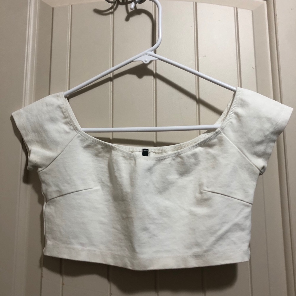 Off the Shoulder Crop Top